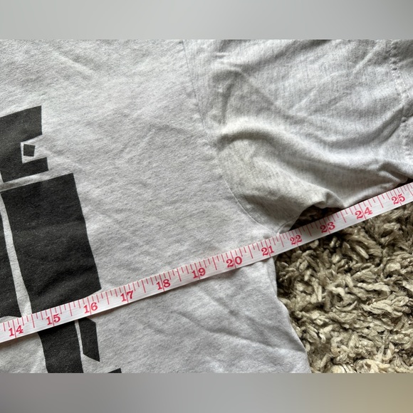 Warner Bros Looney Tunes Marvin the Martian t-shirt Give Me Space - Picture 6 of 8